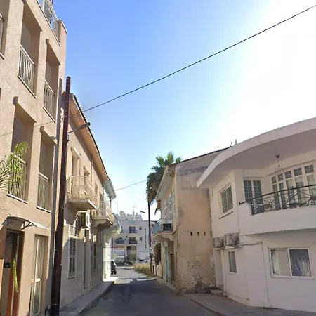 Sky Way Apartment, 150m From Chabad Lubavitch Larnaca